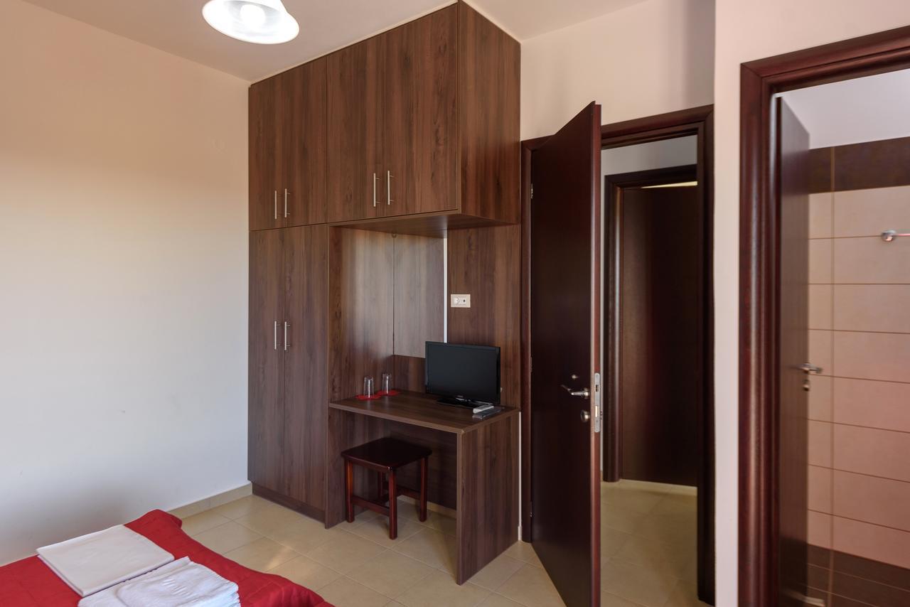 Elpidis Villa Коккинос Пиргос Экстерьер фото