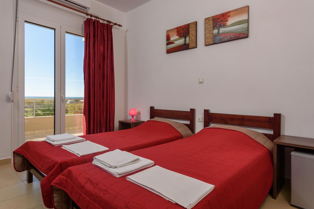 Elpidis Villa Коккинос Пиргос Экстерьер фото